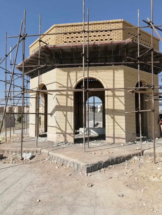 پیشرفت 90درصدی ساخت المان مقبره شهید گمنام در پردیسان قم